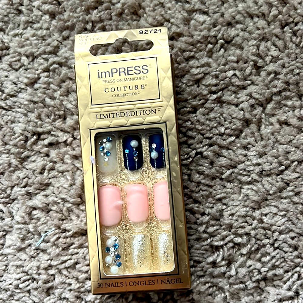 Impress press on manicure